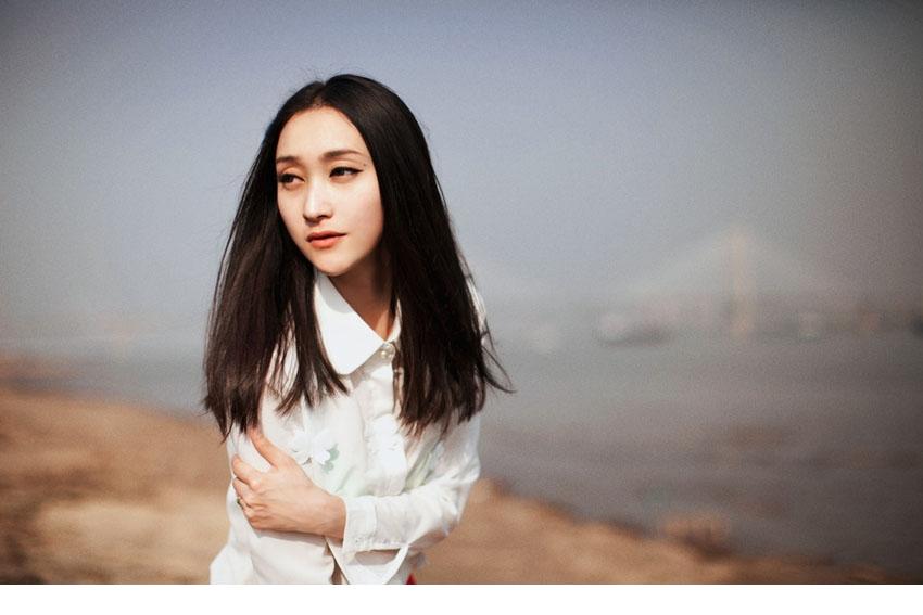 甜美MM超养眼气质写真