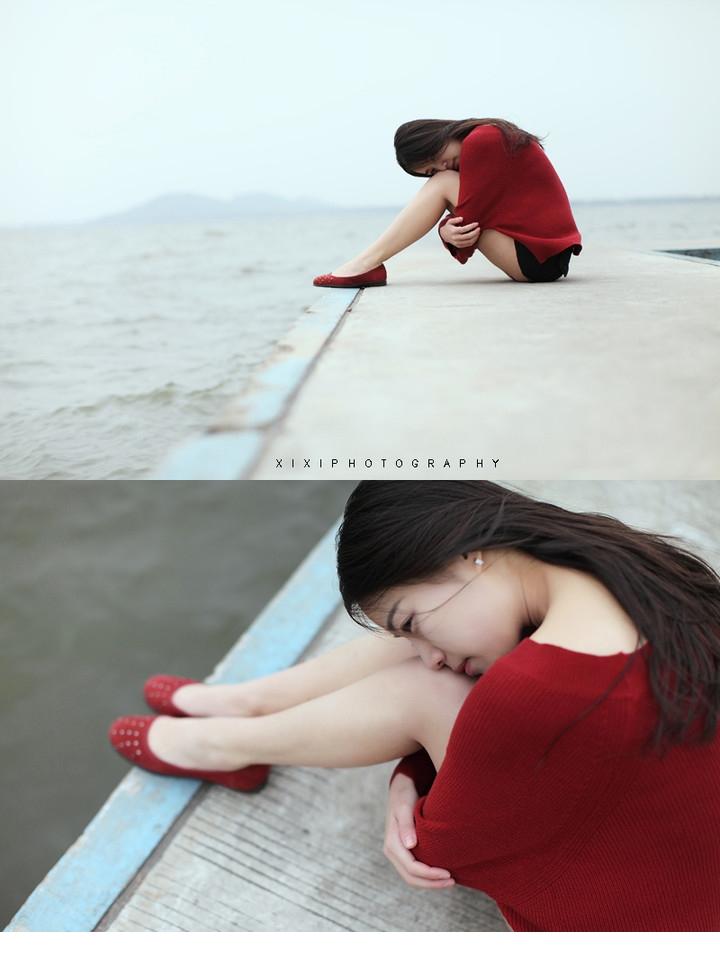 甜心少女一人性感海边时光
