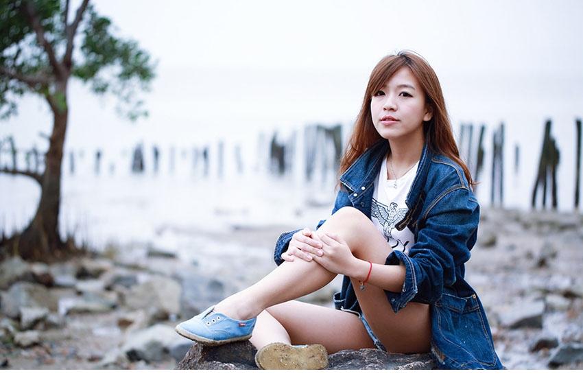 清爽甜美女孩柔情牛仔风