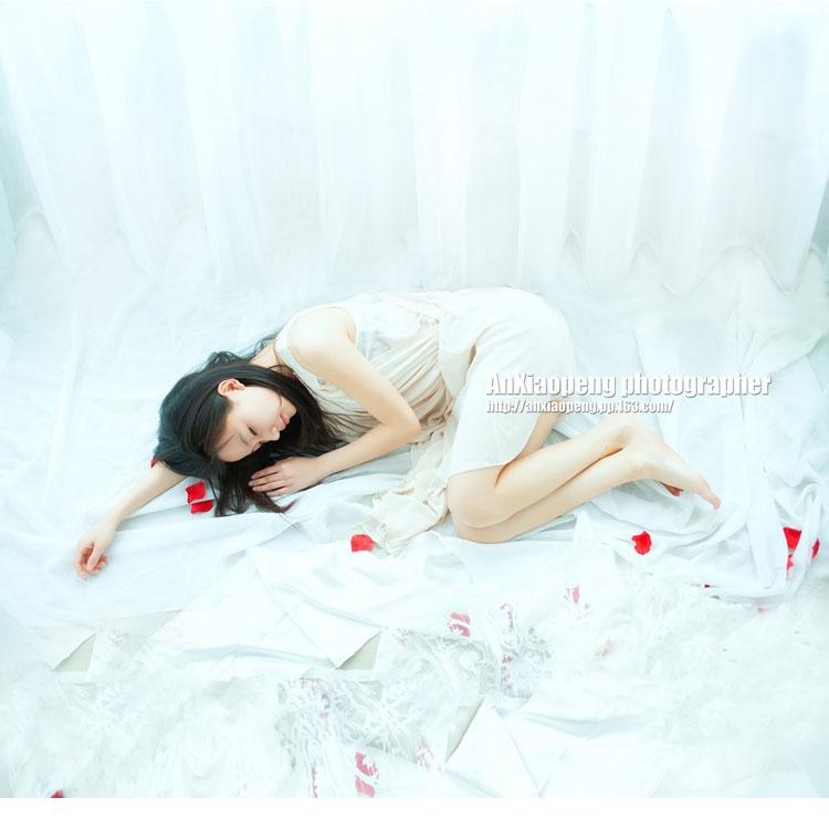 漂亮小美女清纯气质私房写真