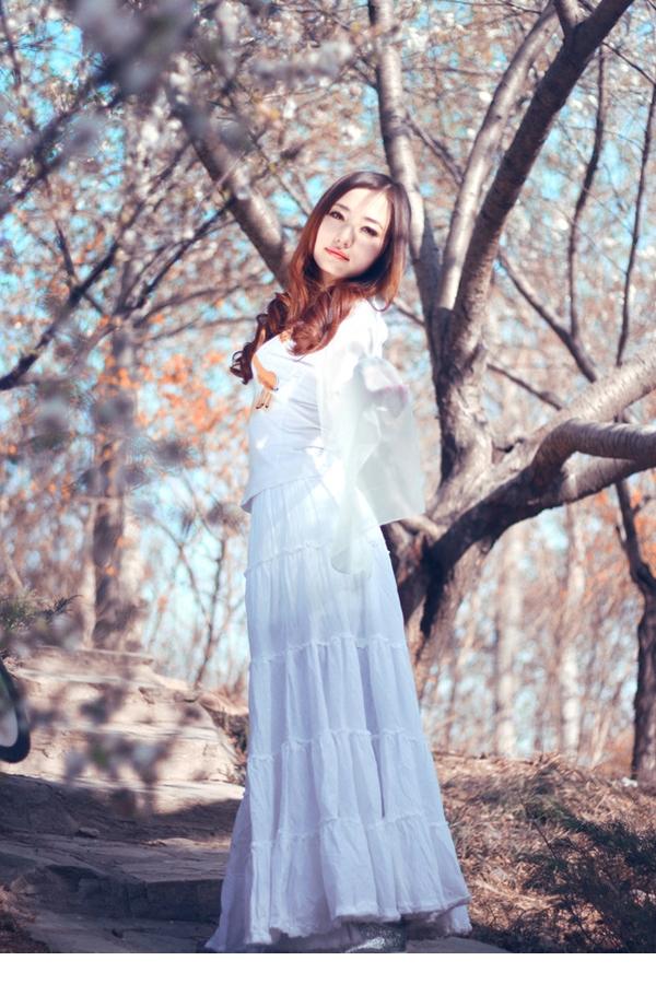春暖花开里的清新甜美MM