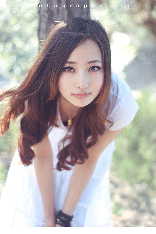 春暖花开里的清新甜美MM