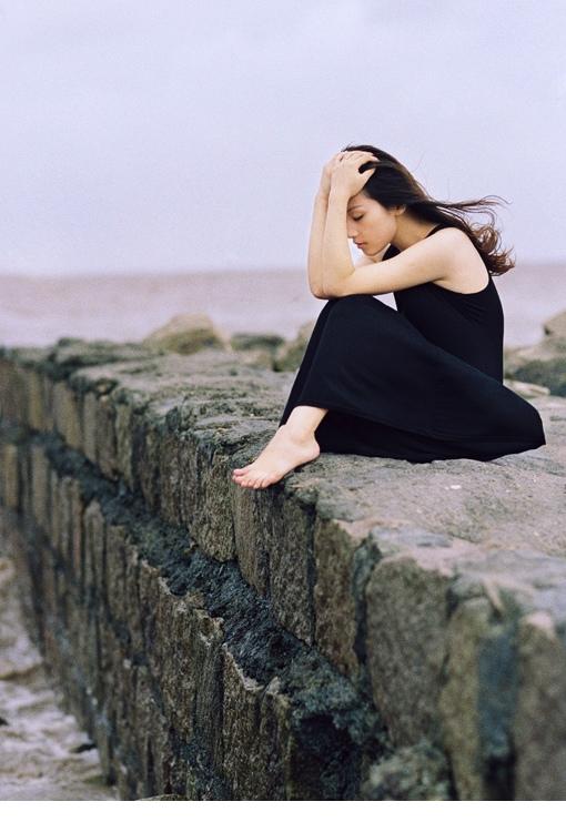 跟美女一起享受海风拂面