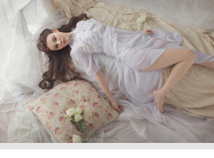 甜美氧气美女呼吸的温柔