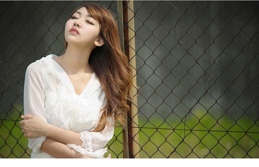 清新寻梦的少女自然美照