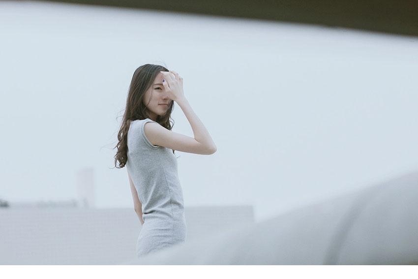 邻家女孩般甜美迷人的姑娘一枚