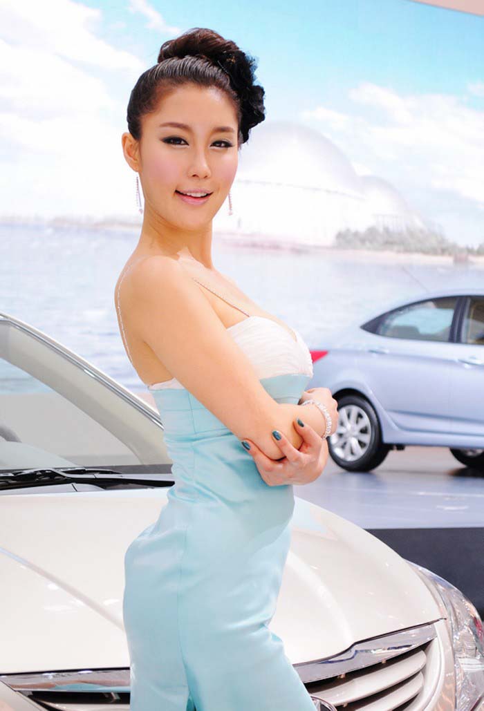 北京车模美女