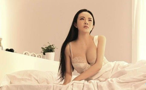 宝贝成宅男心中波神称胸大不是自己的错_美图