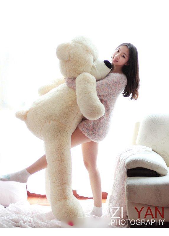 可爱小清新抱大熊写真集