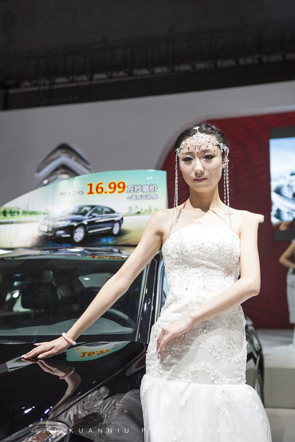 乌鲁木齐香车美女车展