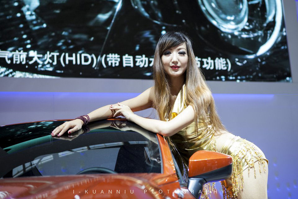 乌鲁木齐香车美女车展