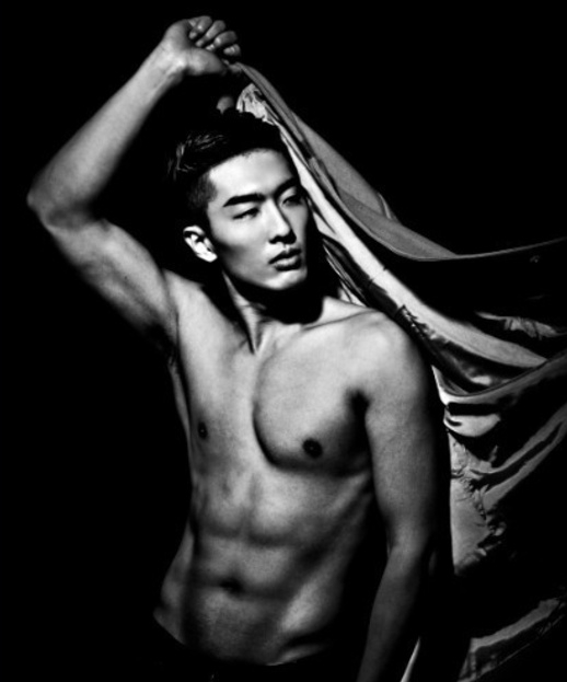 新锐男模特儿杨硕大尺度写真