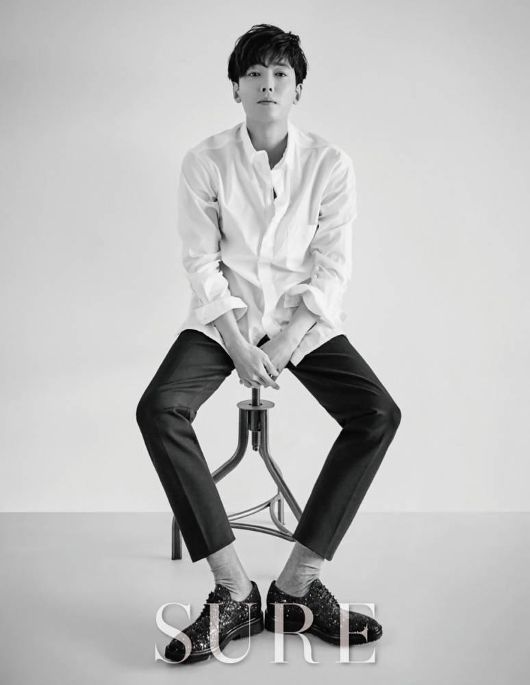 韩国型男郑敬淏散发时尚个性风味写真