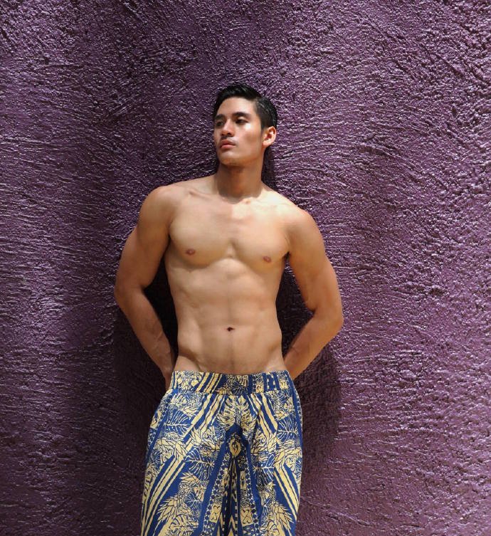 泰国男模肌肉图片