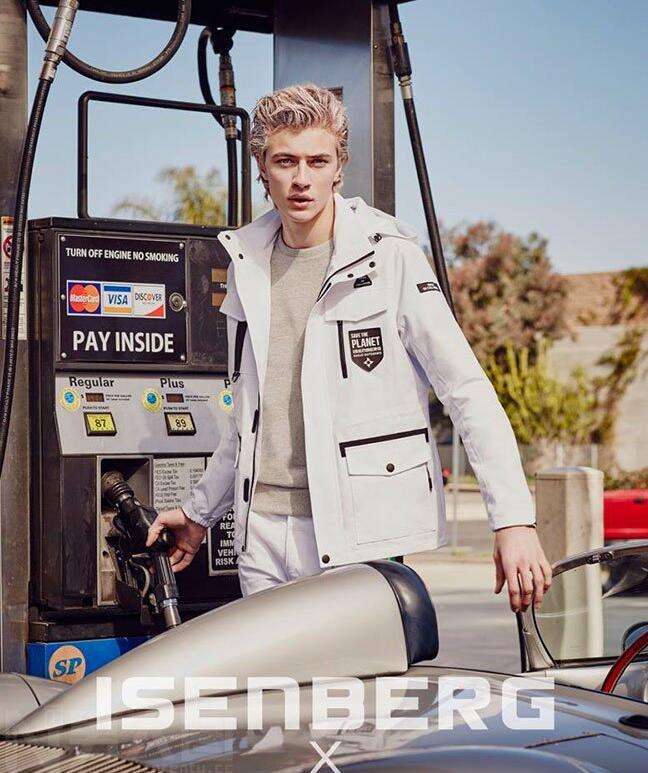 模特Lucky Blue Smith