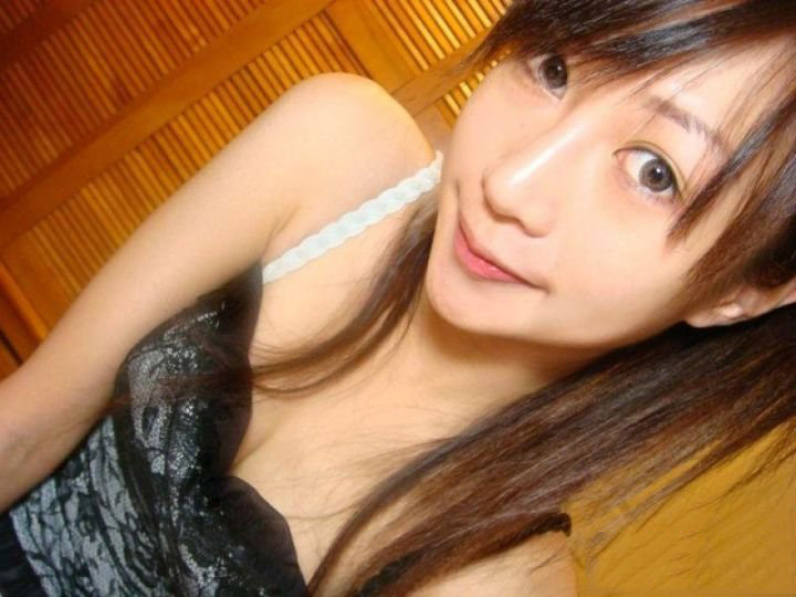 自拍女神mini大秀性感