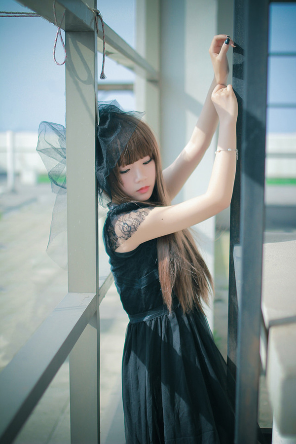 美女清纯唯美黑丝婚纱迷人