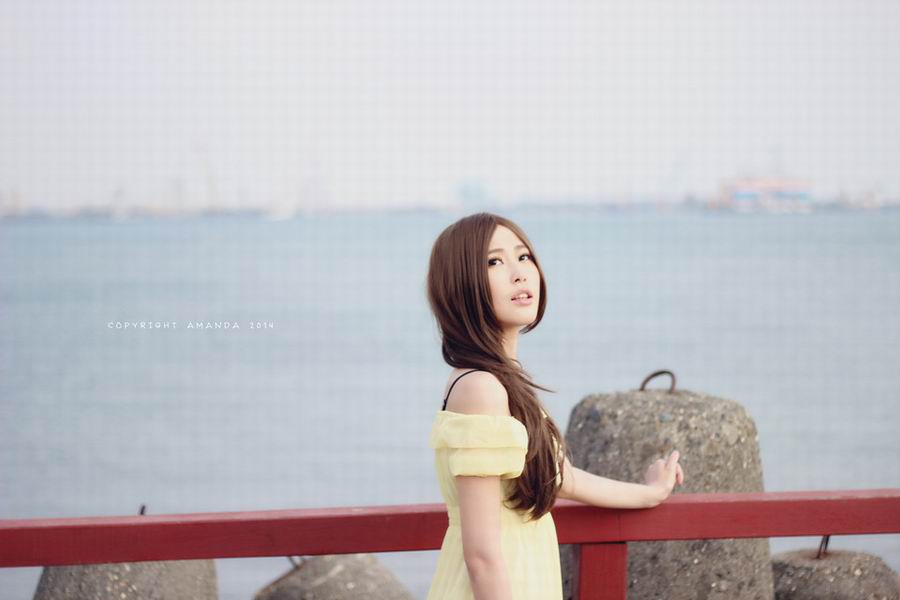 清纯美女唯美酥胸迷人诱惑