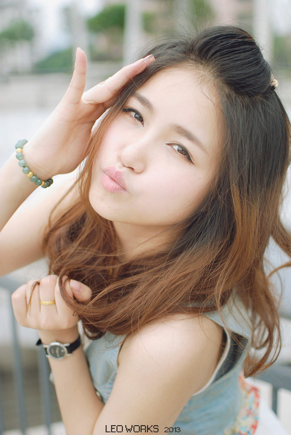清新美女花花可爱迷人照