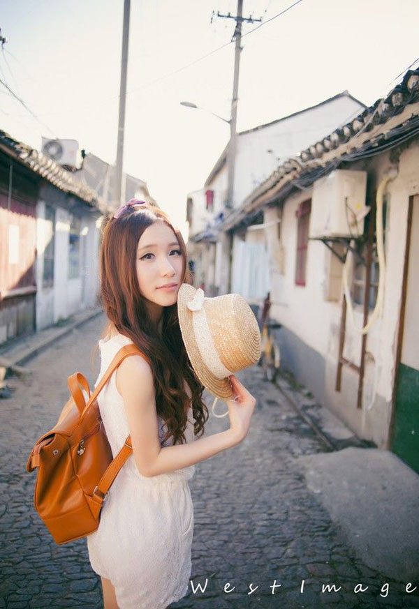清纯甜美可爱美女小若