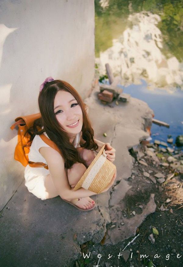 清纯甜美可爱美女小若