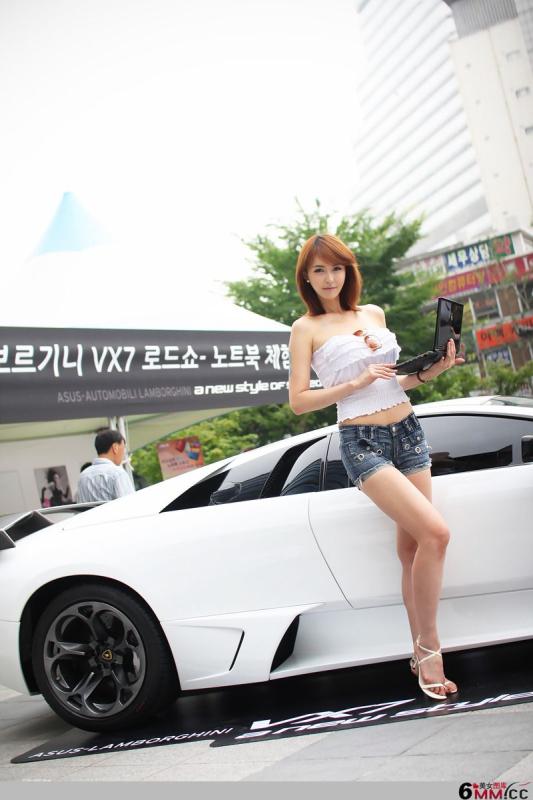 韩国豪车美女车模白色风暴