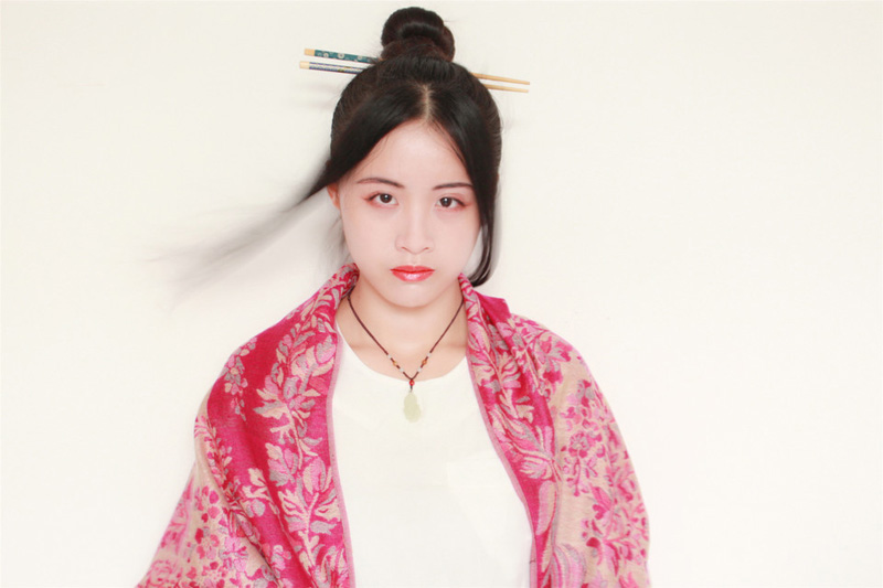 气质美女性感唯美写真