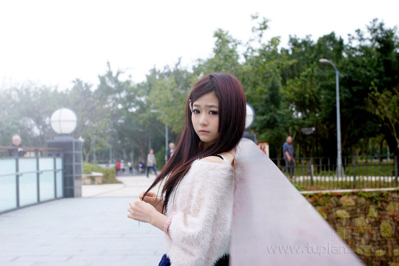 清纯唯美MM高清户外写真照