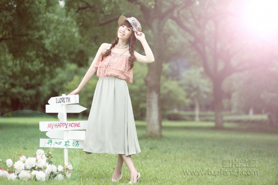 清纯美女田园风写真 展迷人笑容