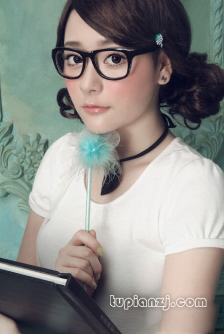 午后下的少女 清新灵动甜美写真