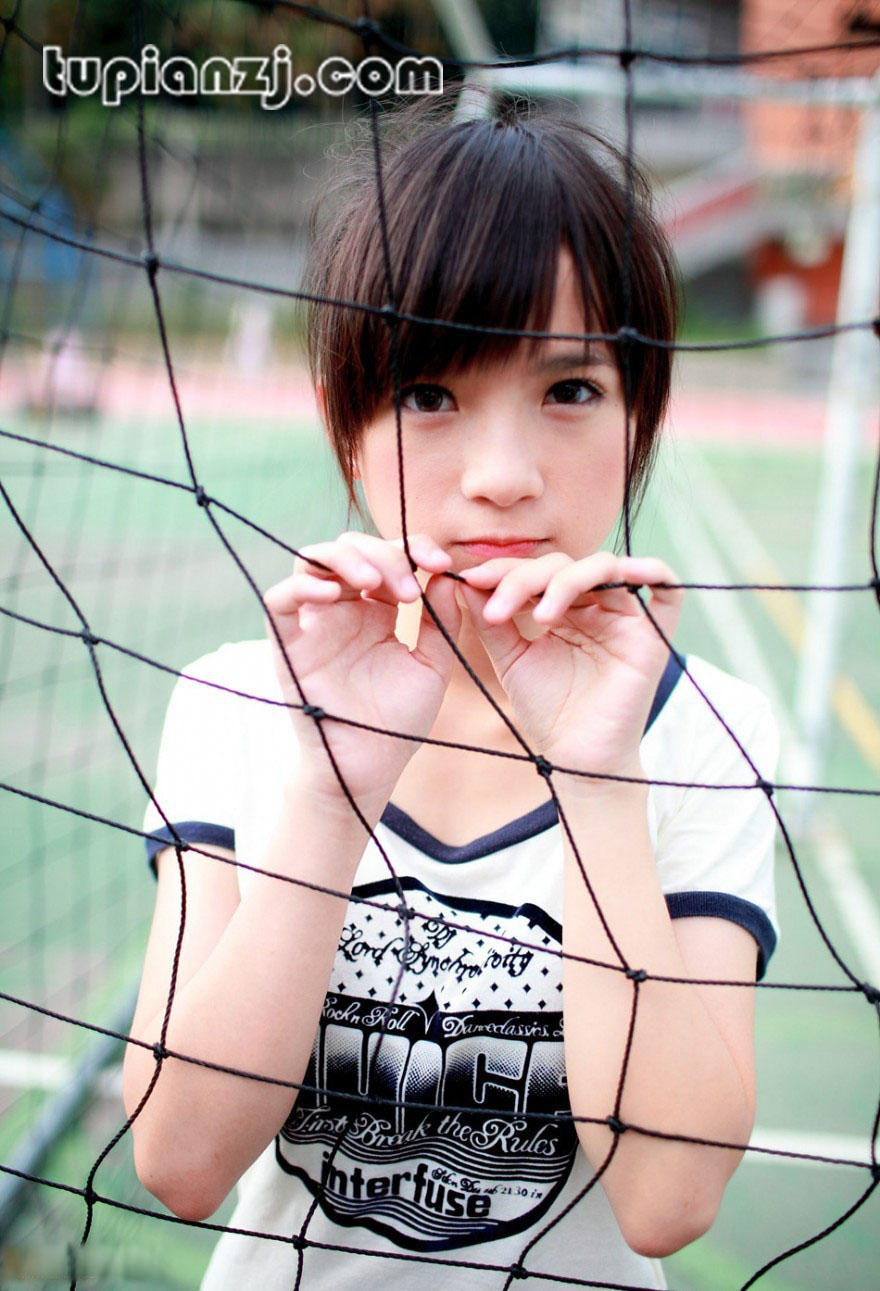 午后下的少女 清新灵动甜美写真