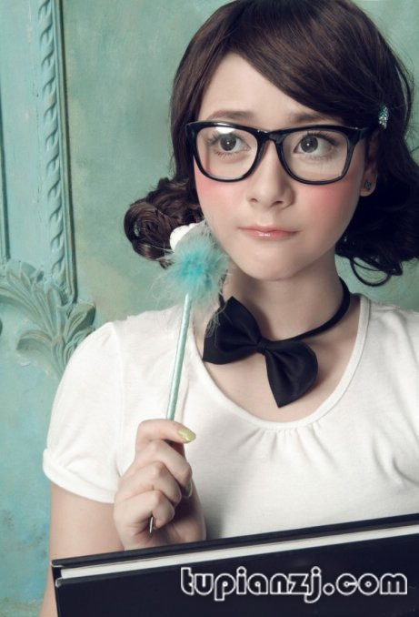 午后下的少女 清新灵动甜美写真