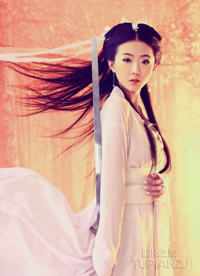 古装持剑少女清纯图片 侠女范儿