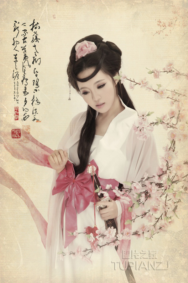 古典白衣少女图片 低头妩媚