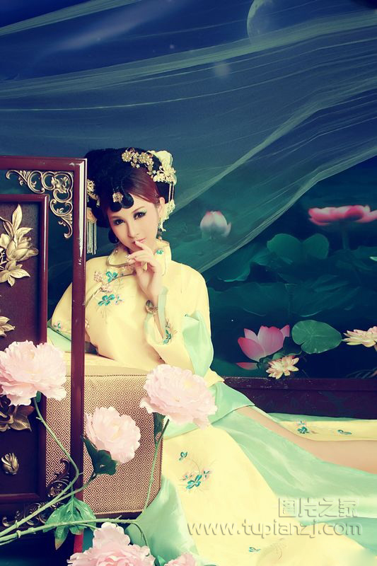 唯美古装美女图片 手如柔荑肤如凝脂