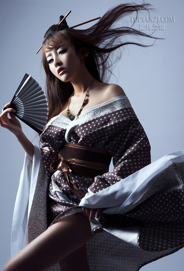 性感古装美女日服写真 妖娆妩媚动人