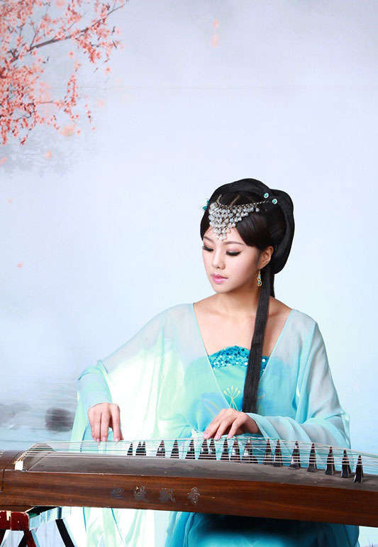 好看的古装美女图片 女子气质高雅绰约多姿