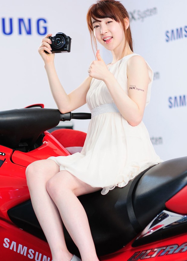 韩国性感车模李佳娜 车展数码系列绝美动人