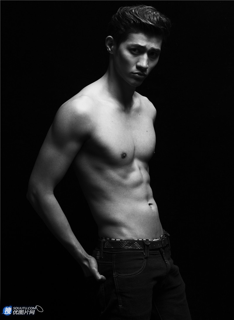 肌肉型男李子峰高清半裸黑白写真-展完美健硕身材