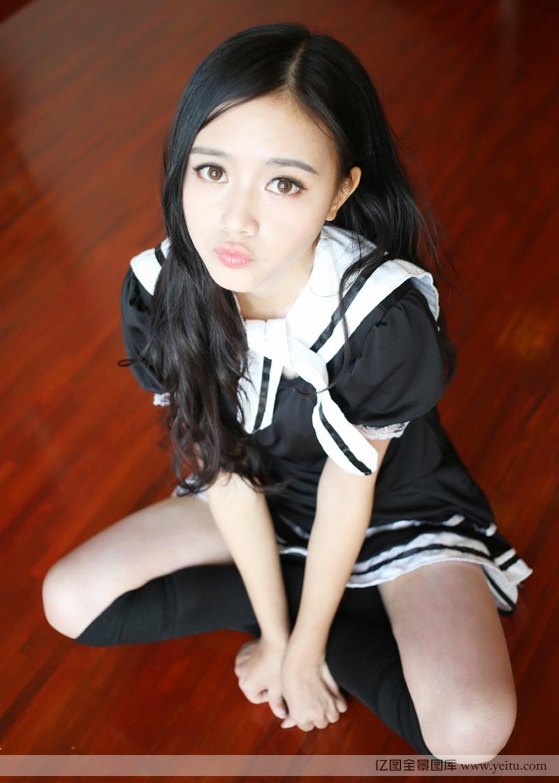 可爱妹子羽住制服诱惑性感写真