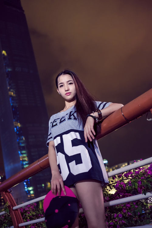 夜色下的你美的让我沉醉