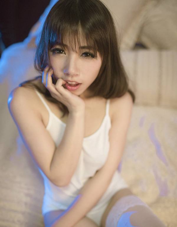 90后丰满诱惑美女销魂私房