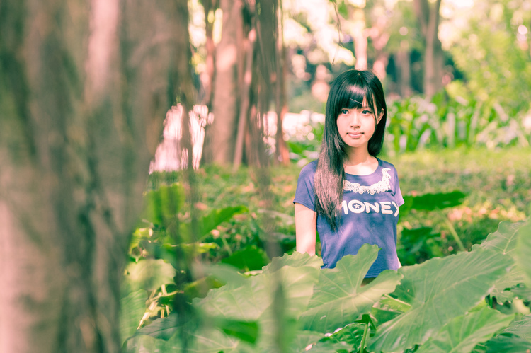 清纯可爱的西瓜妹妹户外写真