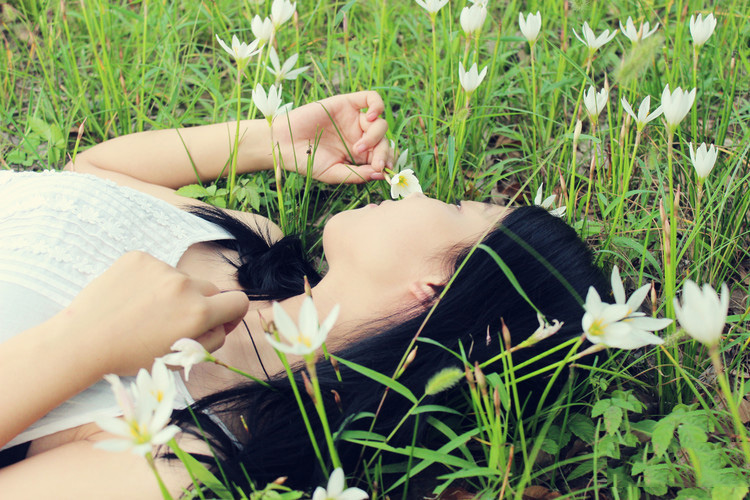 清纯美女即将逝去的夏日