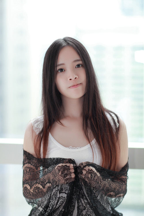娇嫩的美女纯美私房照