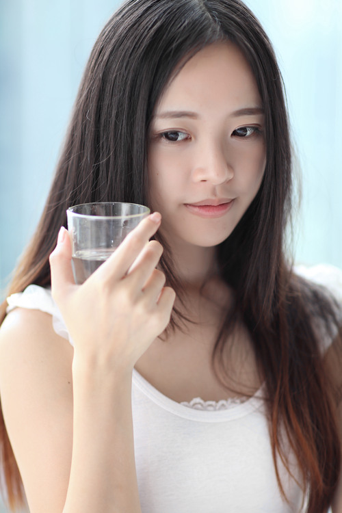 娇嫩的美女纯美私房照