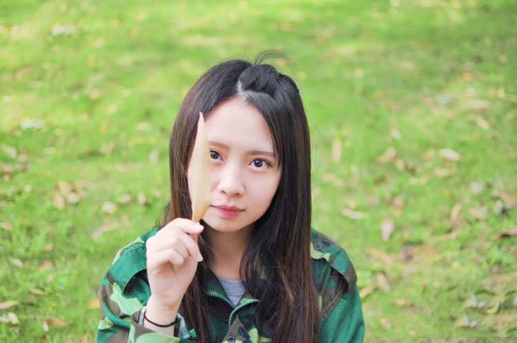 清纯可爱的军训女神