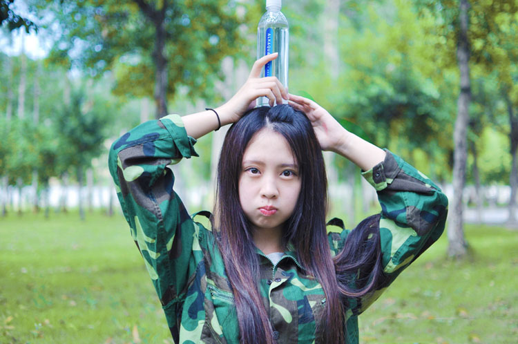 清纯可爱的军训女神