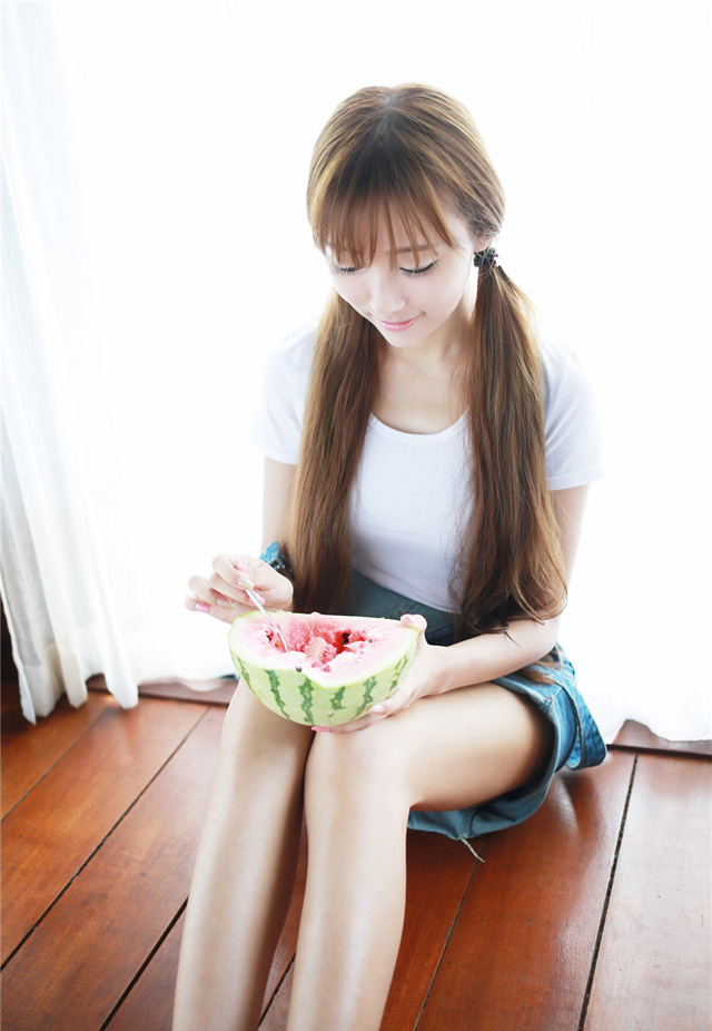 清纯美女王馨瑶唯美写真