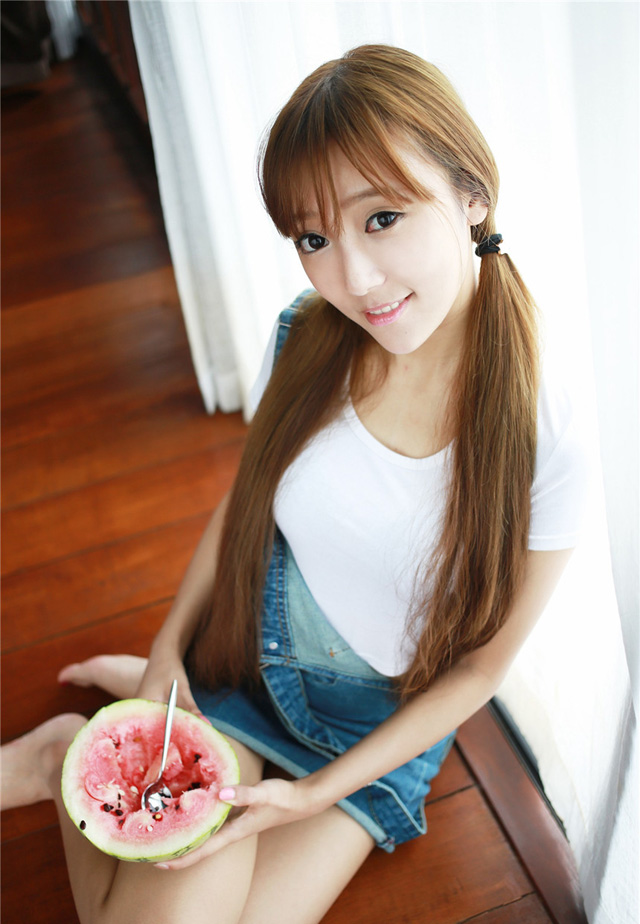 清纯美女王馨瑶唯美写真